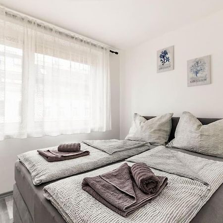 Cozy Renovated Apartment Close To Schoenbrunn Palace Vienna Exterior photo