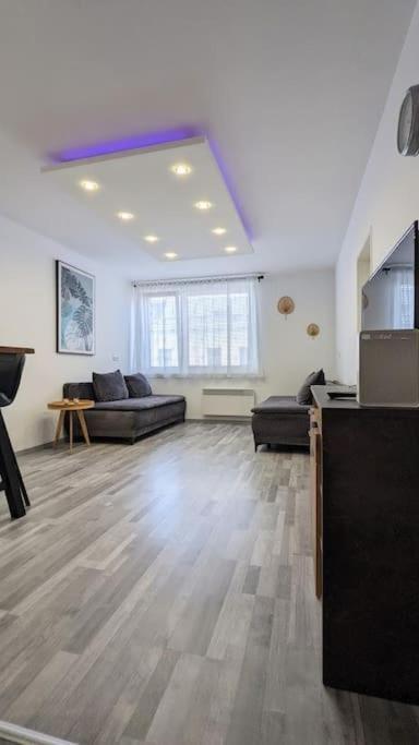 Cozy Renovated Apartment Close To Schoenbrunn Palace Vienna Exterior photo